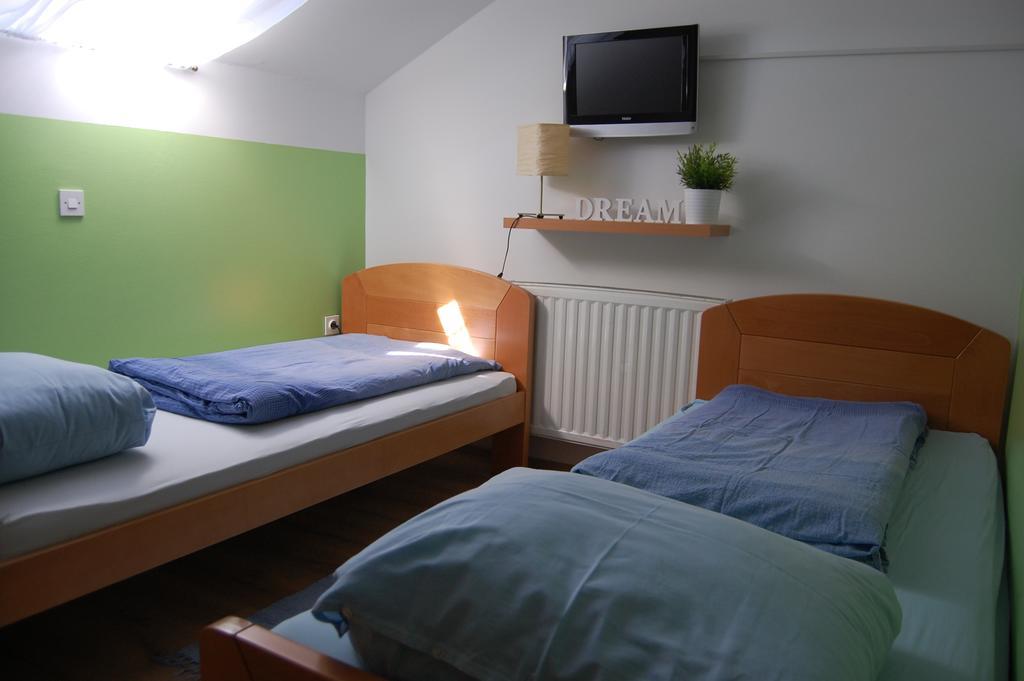 Rooms Hisa Divino Ptuj Habitación foto