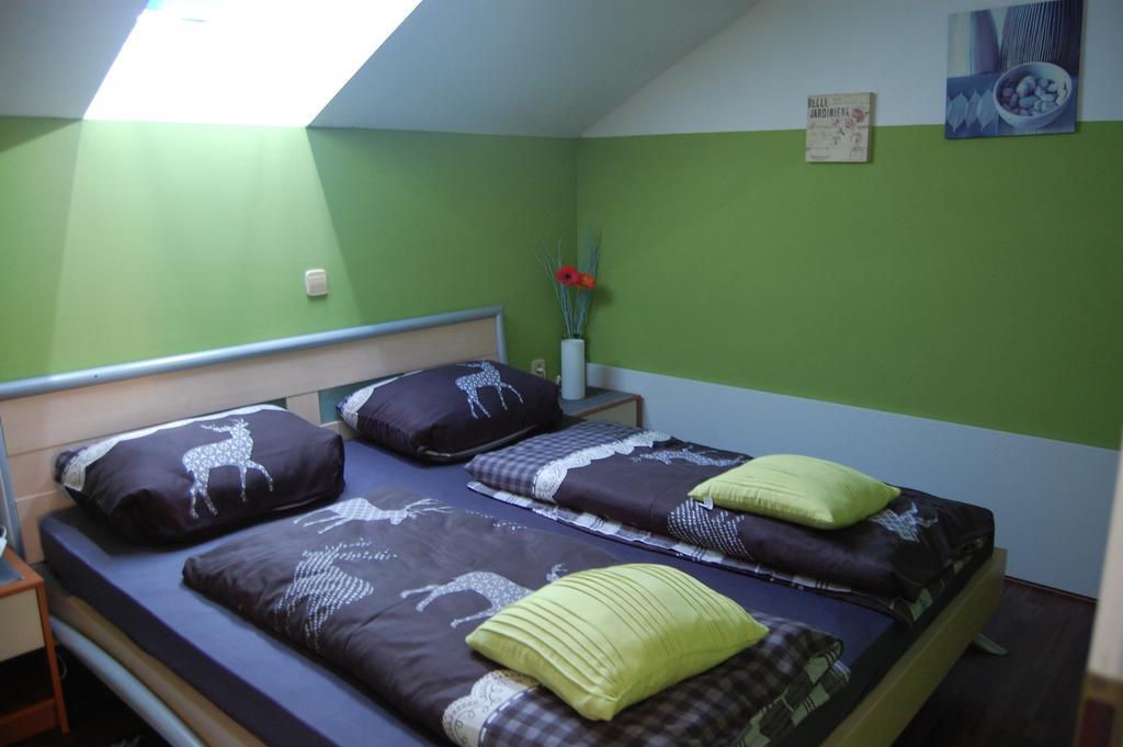 Rooms Hisa Divino Ptuj Habitación foto